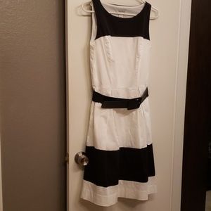 White House Black Market dress with belt